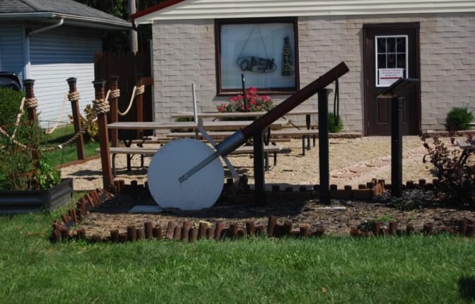The World's Largest Pizza Slicer