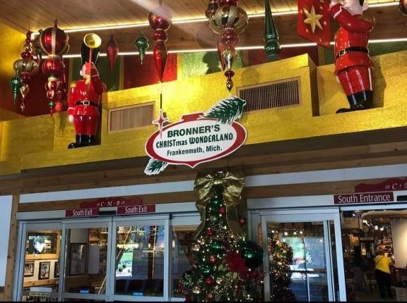 Bronner's Christmas Wonderland