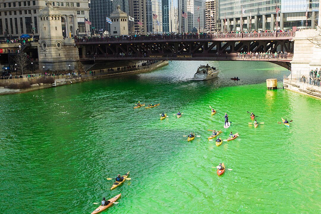 Chicagos green st. patrick's day river