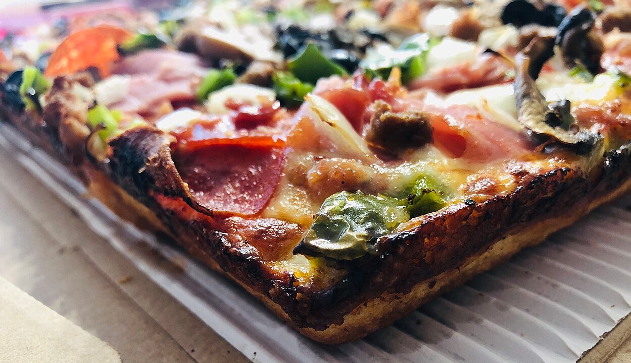 Detroit style pizza