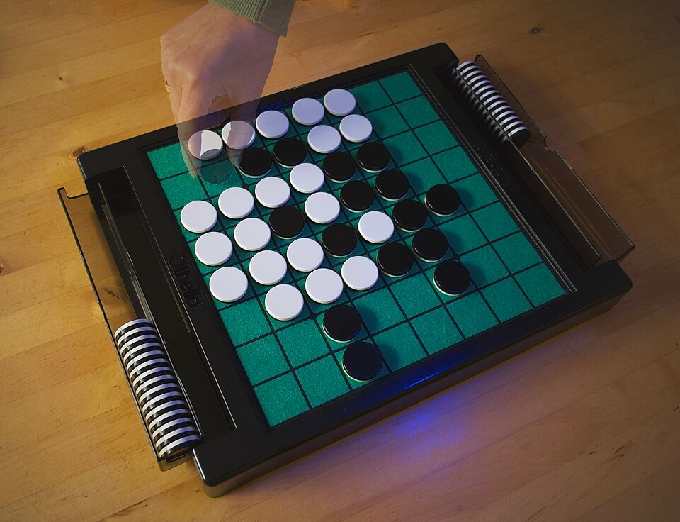 Othello game in play
